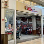 Villa Fresh Italian Kitchen - 店舗外観。