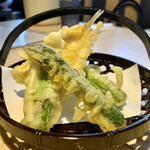 手打ちそば きた戸 - アスパラとキスの天婦羅