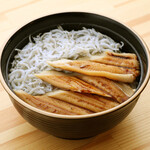 Boiled conger eel and kettle-fried whitebait bowl