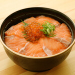 Toro salmon and salmon roe bowl