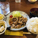 家庭料理居酒屋 よってって - ♪豚肉のユーリンチー定食 ¥500