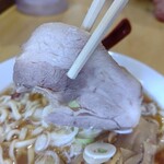 手打ちラーメン 清仁軒 - 【2022.5.31(火)】懐かしの醤油ラーメン(手打ち麺・並盛・150g)780円のチャーシュー