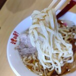 手打ちラーメン 清仁軒 - 【2022.5.31(火)】懐かしの醤油ラーメン(手打ち麺・並盛・150g)780円の麺