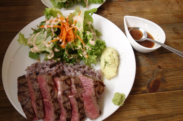 肉菜バル NiGoo（ニグー） - 鶴岡（ステーキ）の写真