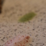 鉄板焼ばらもんや - 塩三種（梅塩・抹茶塩・シチリア塩）　１０種類以上常備されているとか