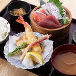 [No. 2 most popular item for lunch] 3 types of sashimi and Tempura set meal