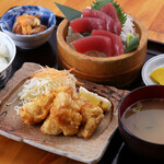 Choice of sashimi and fried chicken set meal