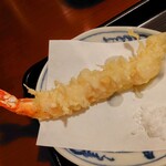 饂飩とお酒 からほり きぬ川 - 海老の天ぷら、いいです。