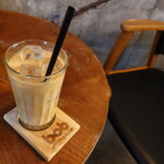 Trunk Coffee & Craft Beer - Iced Latte 650円