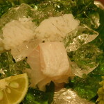 新日本料理おぶね - 海鮮の盛り合わせの鱧、ヒラメ