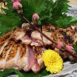 酒肴一献 わさびん - 朝挽き鶏もものたたき