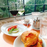 トラットリア グランボッカ - バーニャカウダとポップオーバー