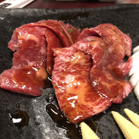 川崎名物 炭火焼肉 食道園 - 