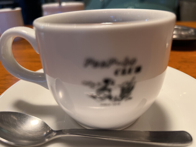 Peep-bo club photo 3