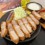 とんかつ 栄ちゃん - シュヴェービッシュどろぶたちゃん