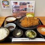 とんかつ 栄ちゃん - シュヴェービッシュどろぶたちゃん定食