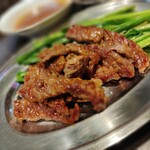 ホルモンたにさき - お昼（昼営業は糸冬了）のハラミ焼きッ