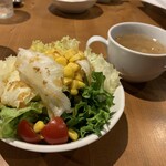 タックルステーキ - サラダとスープ
