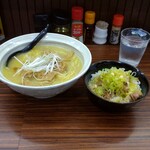 もつの屋 - 塩もつそば＆ネギチヤー丼