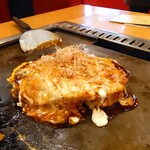 Shinise Okonomiyaki Oosaka Botedyuu - 