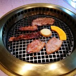 焼肉 徳寿 - 焼いていきます