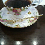 琥珀亭 - roseのカップで。Egyptに行った時に、薔薇の香水買いました。♡♡♡
