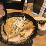 麺屋のろし - 220530月　東京　麺屋のろし　函館Aセット、函館味噌ラーメン＋松前漬け丼1,000円