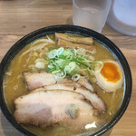 らーめん木蓮 - 味噌ラーメンチャーシュー増し大盛り