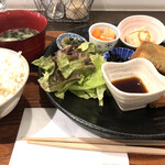 ブック＆カフェ喫茶去 - 