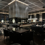 DINING & BAR TABLE 9 TOKYO - 