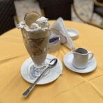 Baratti & Milano -  Coppa di Gelato Gianduiotto, Caffè e Nocciola (15€)