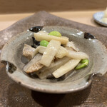 うを徳 - ずいきとどんこ椎茸と枝豆の胡麻酢和え