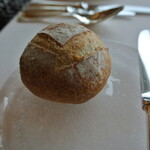 フレンチレストラン ミクニ サッポロ - 今日も美味しい手作りパン