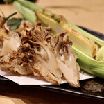 天ぷらと日本酒 明日源 - 舞茸、皮付ヤングコーン