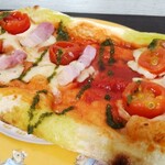 ヤオコー ピノ - 料理写真:ハッピーピザ(バジル＆パンチェッタ)