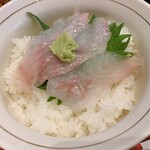 San I Gou - 「ミニ丼セット」の地魚（カマス）