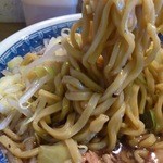 らーめん こじろう - 「二郎系」らしいワシゴワの麺が好き！