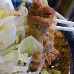 圧巻の豚ブロック肉！旨過ぎて卒倒しそう！