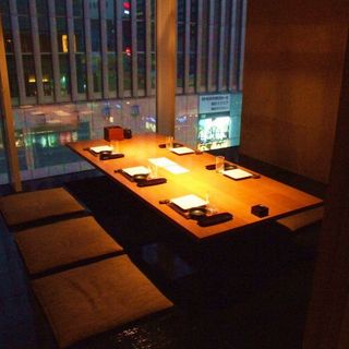 Private room with sunken kotatsu for 4 to 6 people