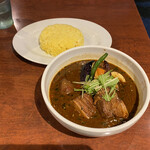 東京ドミニカ - 角煮スープカレー辛5、黒スープ