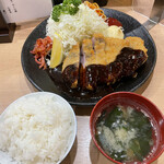 Tonkatsu Kare Butadaimyou - 特大ロースカツ定食