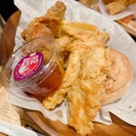 Bb.q OLIVE CHICKEN cafe - 