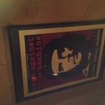 ナイトカフェ ラズ - 天井にはチェ・ゲバラ