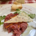 Cantine Barbaroux - 薄く焼いたパーネとパルミジャーノ