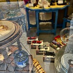 Cantine Barbaroux - 骨董屋で見つけたが、午後三時半まで昼休みなのでプラプラする