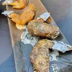 Go-Coo - 手羽先のピリ辛揚げ