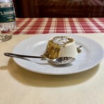 Cantine Barbaroux - Panna cotta con salsa di pistacchi 大好き