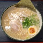 にんたまラーメン ゆにろーず - にんたま醤油ラーメン（660円）