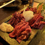 馬の串ん - 馬刺し4種