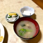 Okazaki - 味噌汁・冷奴・漬物